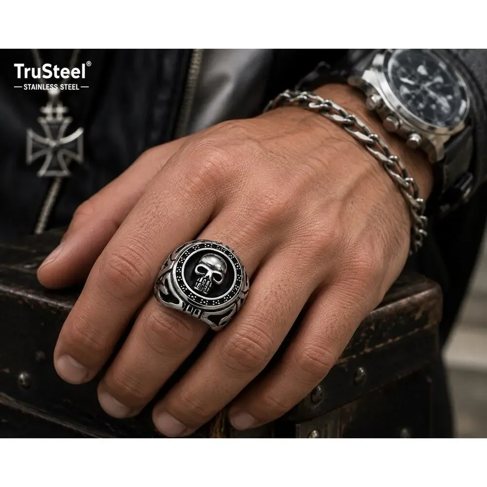 Men’s 316L stainless steel Hypoallergenic Silver Gothic biker skull ring size 9